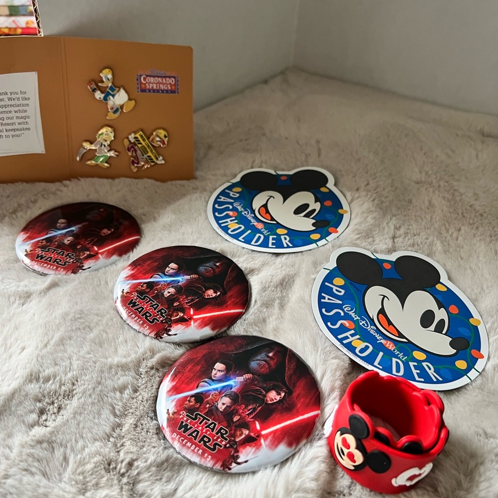 Disney World and Star Wars vintage Collectible Set